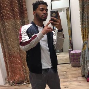 Meet your Posher, Sam